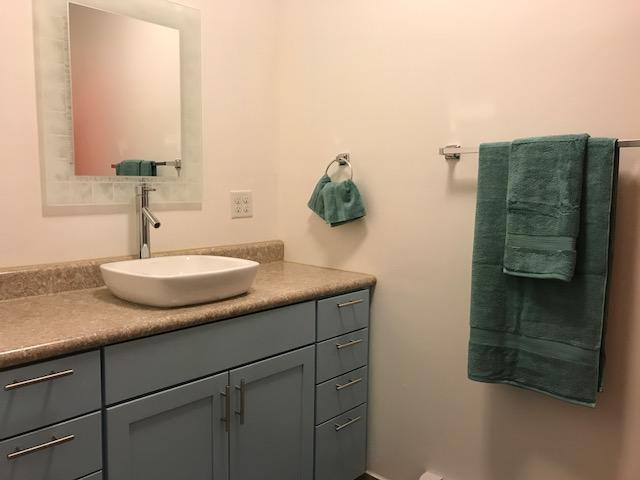 Aquamarine Kodiak